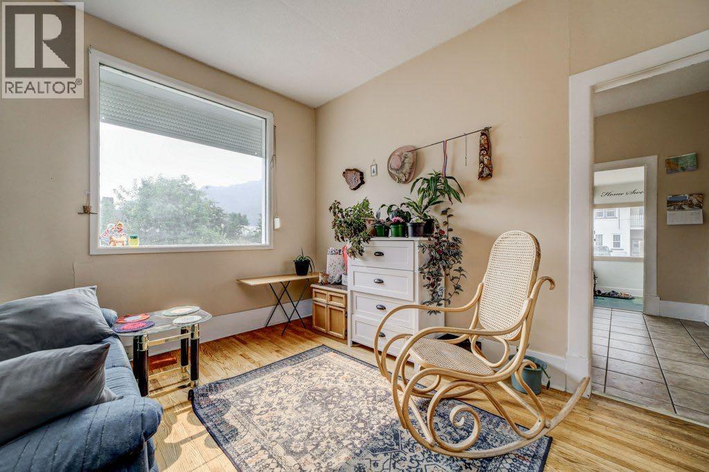 12316 21 Avenue - Image 19