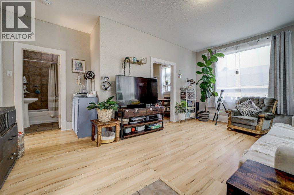 12316 21 Avenue - Image 3