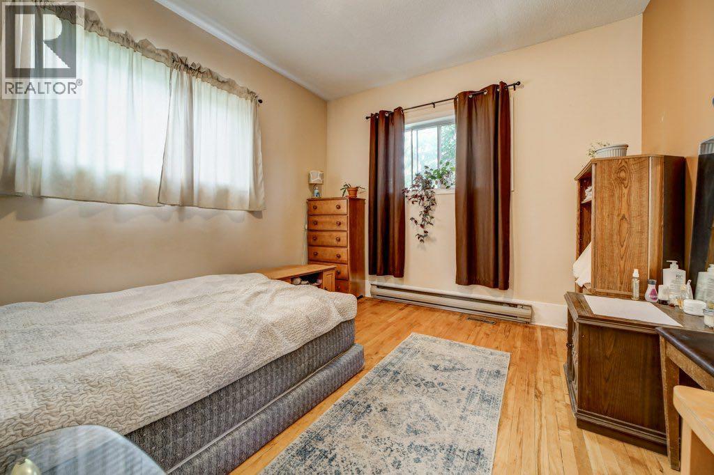 12316 21 Avenue - Image 29