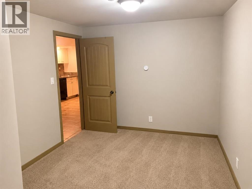 212 Pinetree Place NE - 36