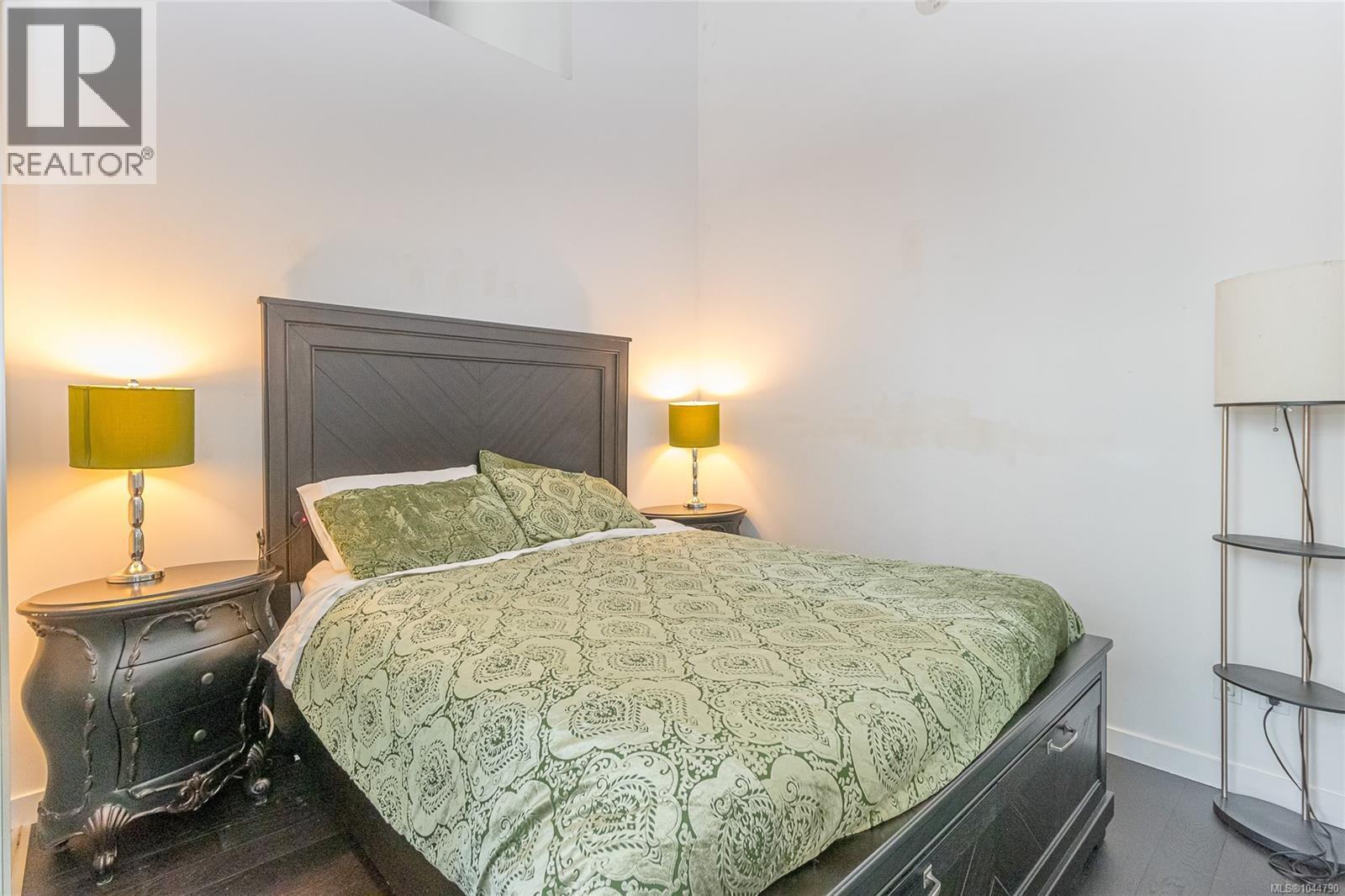 #339 770 Fisgard St - 12