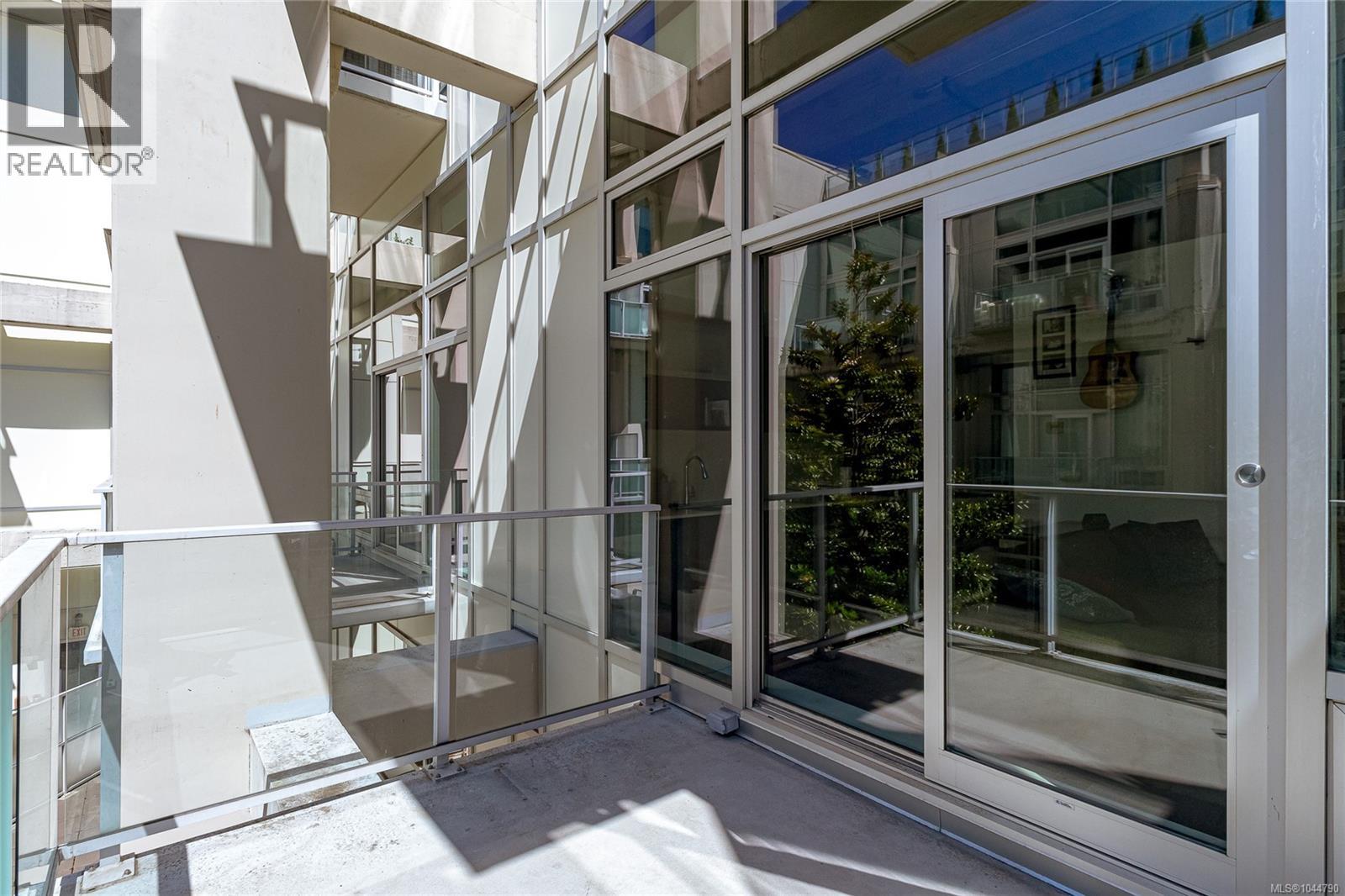 #339 770 Fisgard St - Image 17