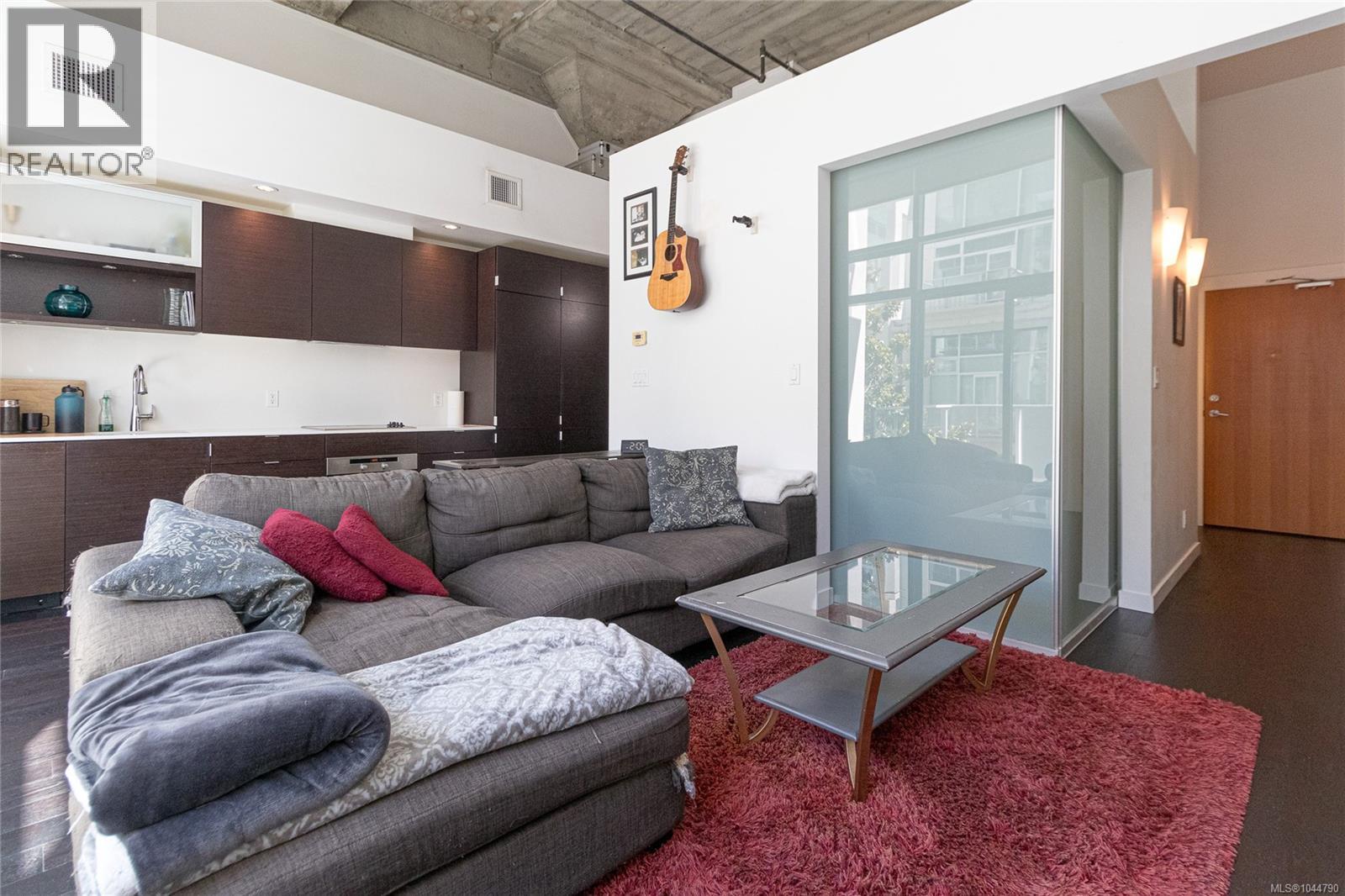#339 770 Fisgard St - 6