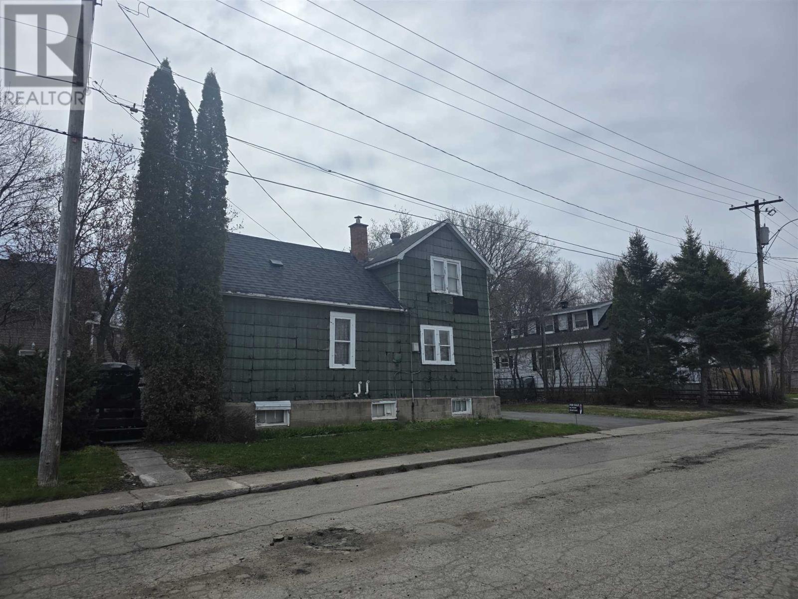172 Wilcox AVE, Sault Ste. Marie — photo 2