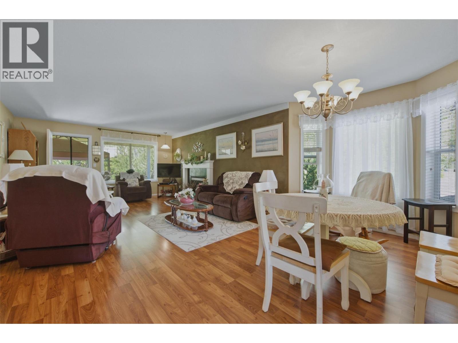 #41 2675 Pine Avenue - 22