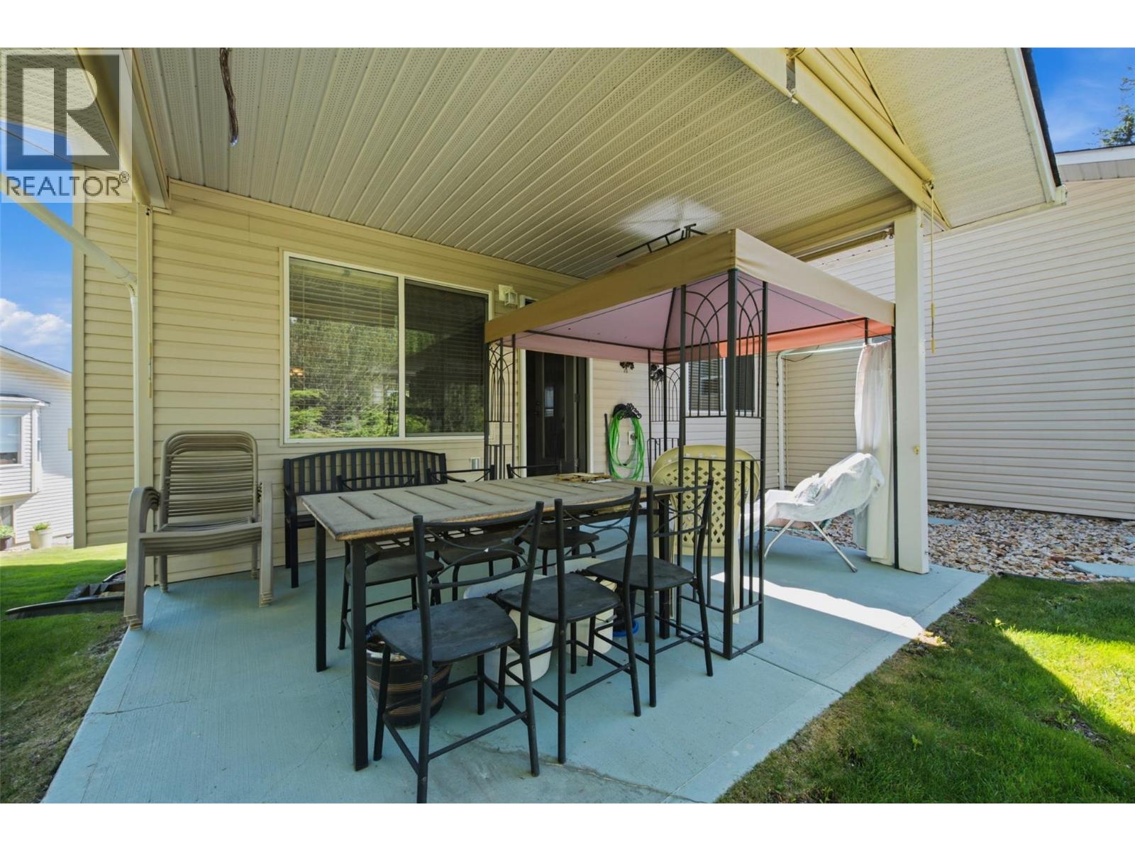 #41 2675 Pine Avenue - 24