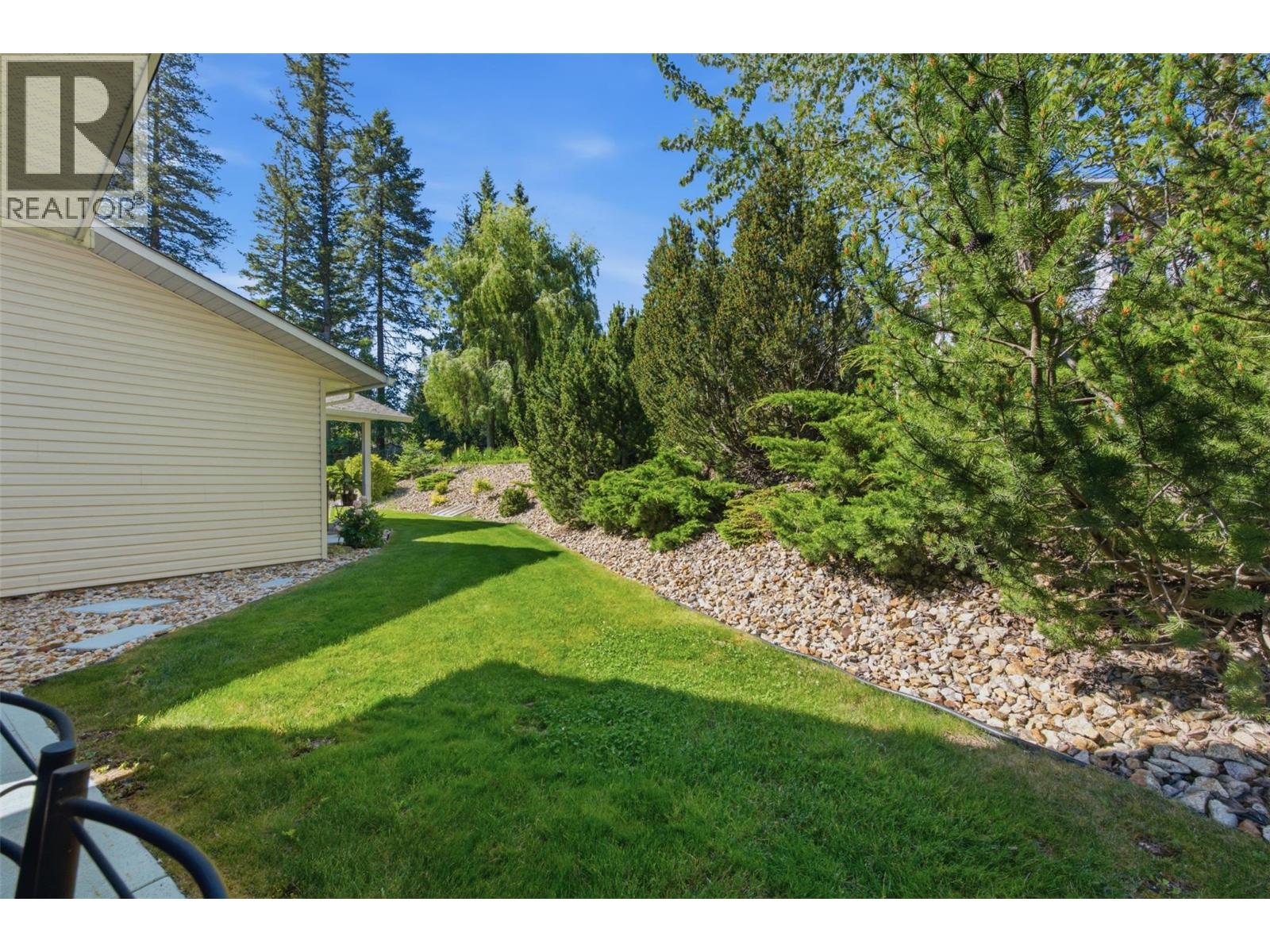 #41 2675 Pine Avenue - 26
