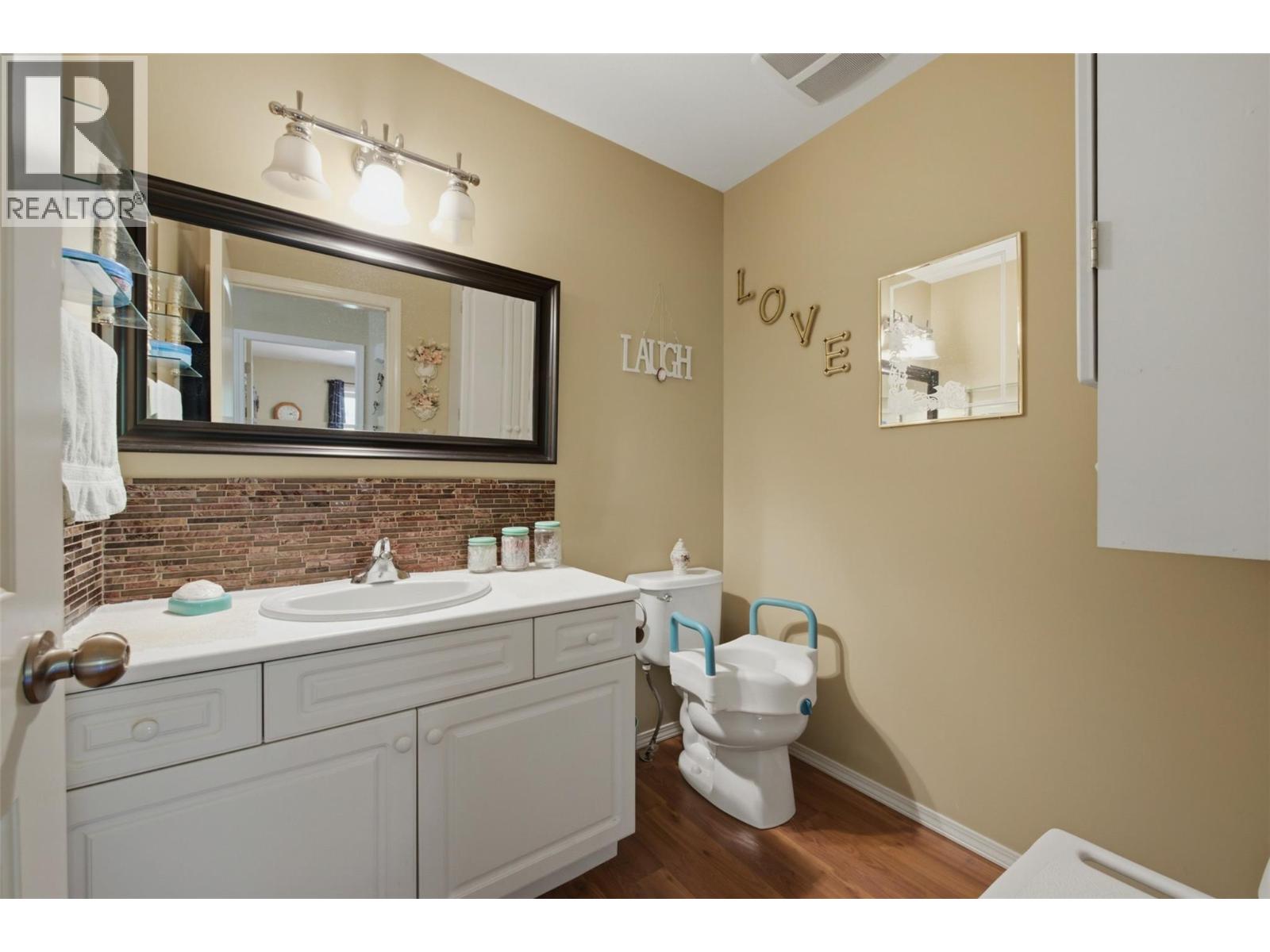#41 2675 Pine Avenue - 32