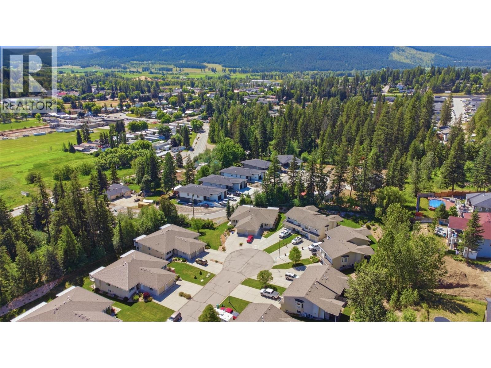 #41 2675 Pine Avenue - Image 8