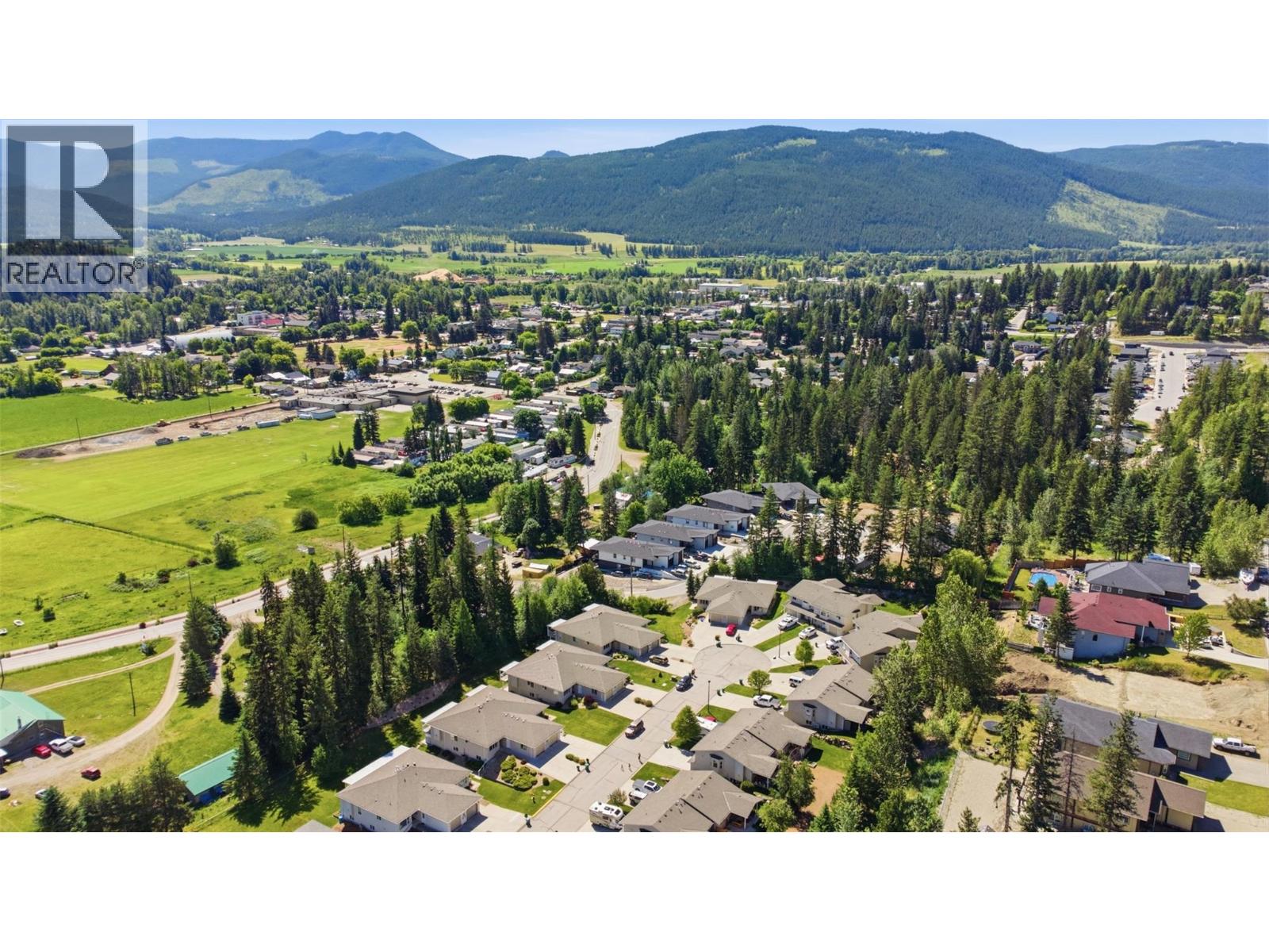 #41 2675 Pine Avenue - Image 9