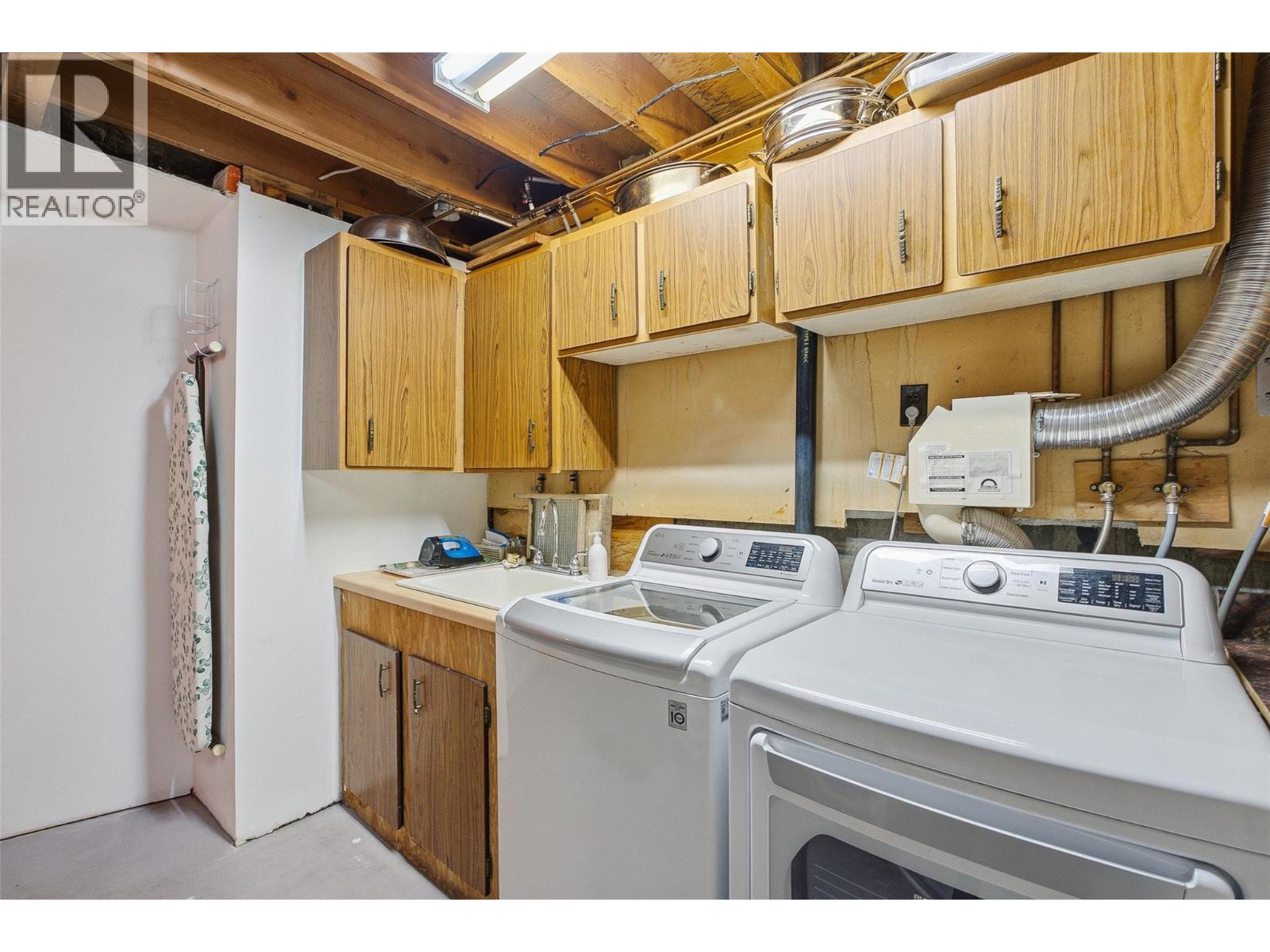 2813 Cranna Crescent - Image 46
