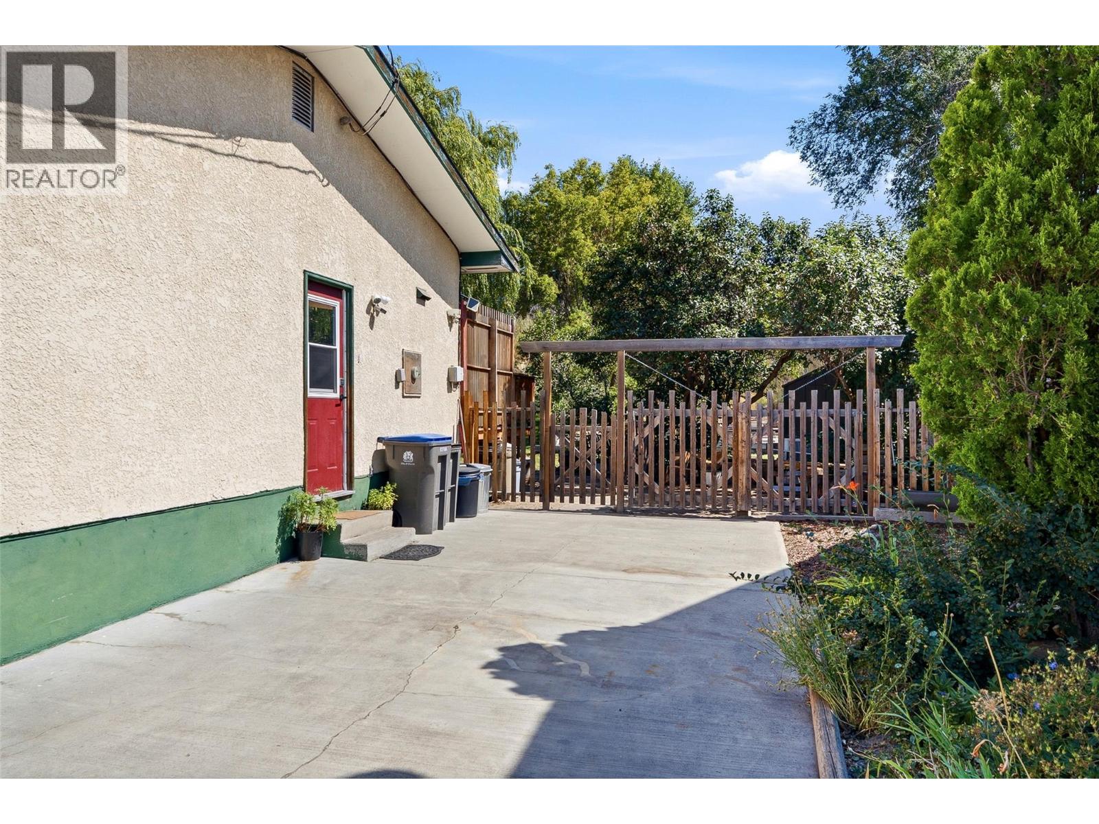 2813 Cranna Crescent - 76