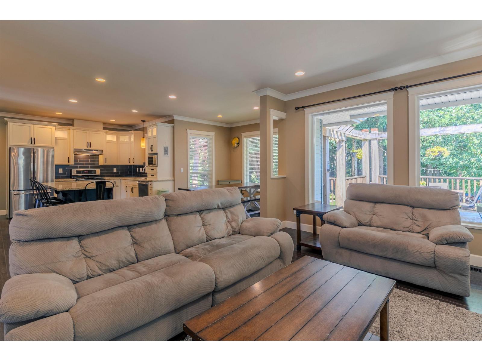 6 Bed, 4 Bath House for Sale in Mission – 35159 MCEWEN AVENUE, Mission – MLS# R3152344 - Image 11