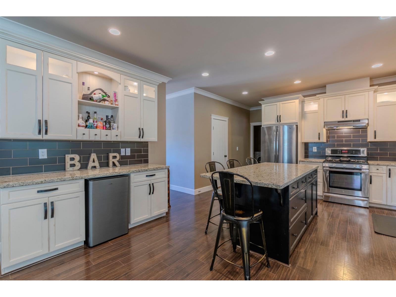 6 Bed, 4 Bath House for Sale in Mission – 35159 MCEWEN AVENUE, Mission – MLS# R3152344 - Image 14