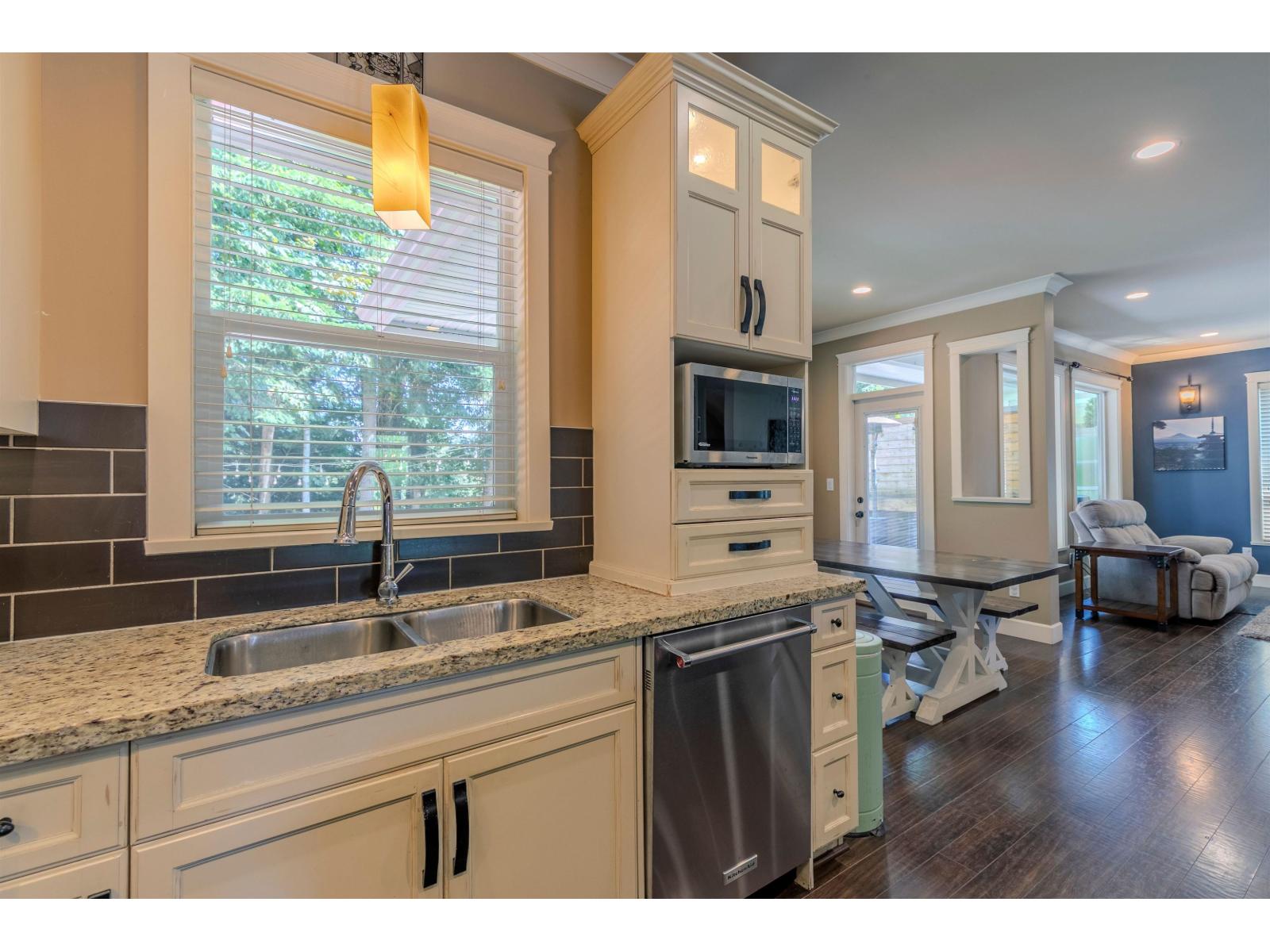 6 Bed, 4 Bath House for Sale in Mission – 35159 MCEWEN AVENUE, Mission – MLS# R3152344 - Image 18