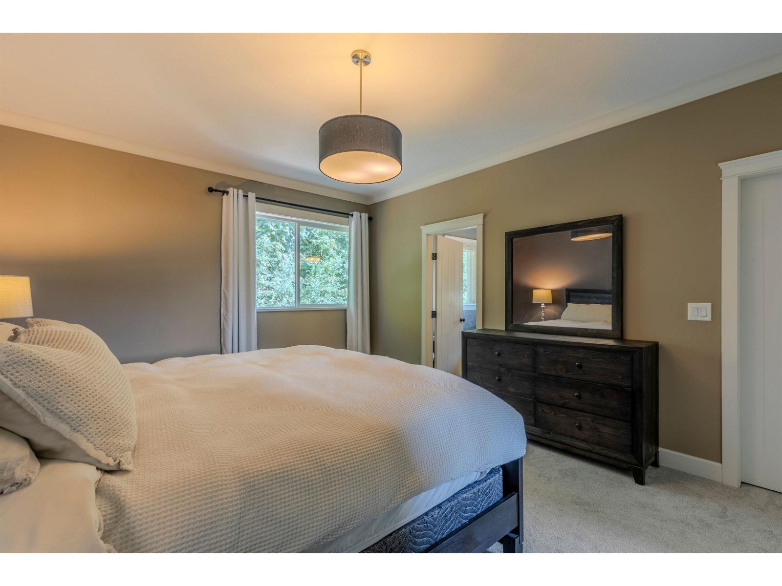 6 Bed, 4 Bath House for Sale in Mission – 35159 MCEWEN AVENUE, Mission – MLS# R3152344 - Image 23