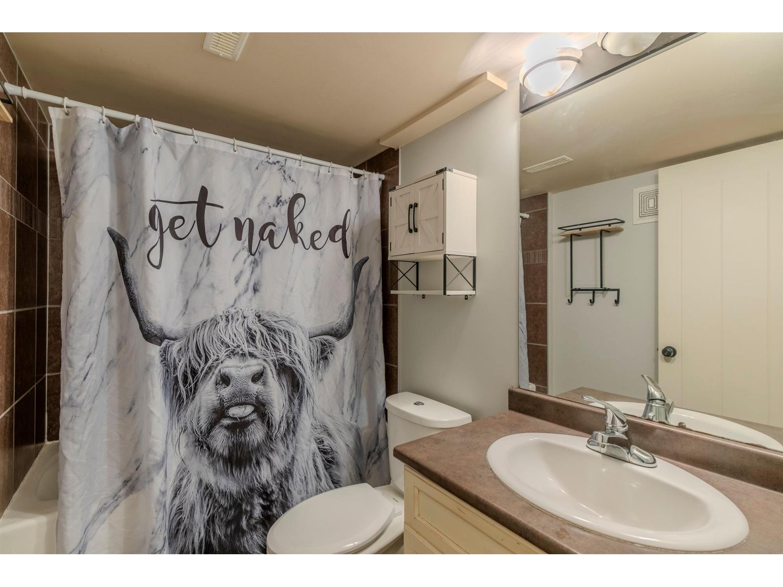 6 Bed, 4 Bath House for Sale in Mission – 35159 MCEWEN AVENUE, Mission – MLS# R3152344 - Image 30