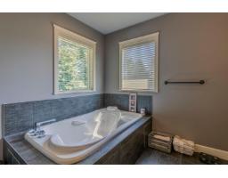 35159 Mcewen Avenue, Mission, BC V2V6R4 Photo 24
