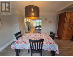 107 Burry Avenue thumbnail 17