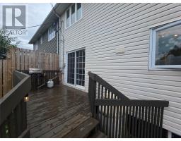 107 Burry Avenue thumbnail 32