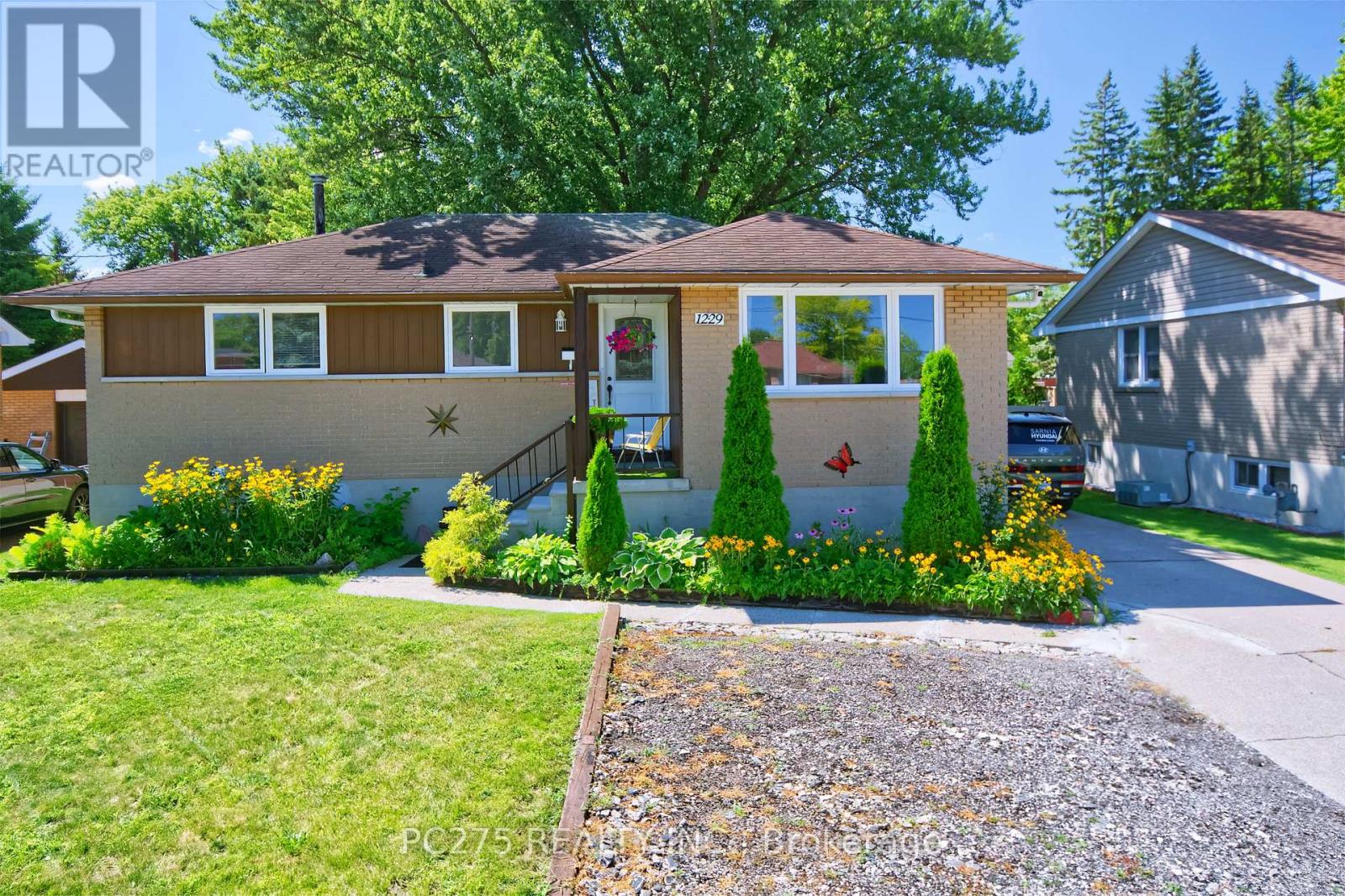 1229 EXMOUTH STREET - 1