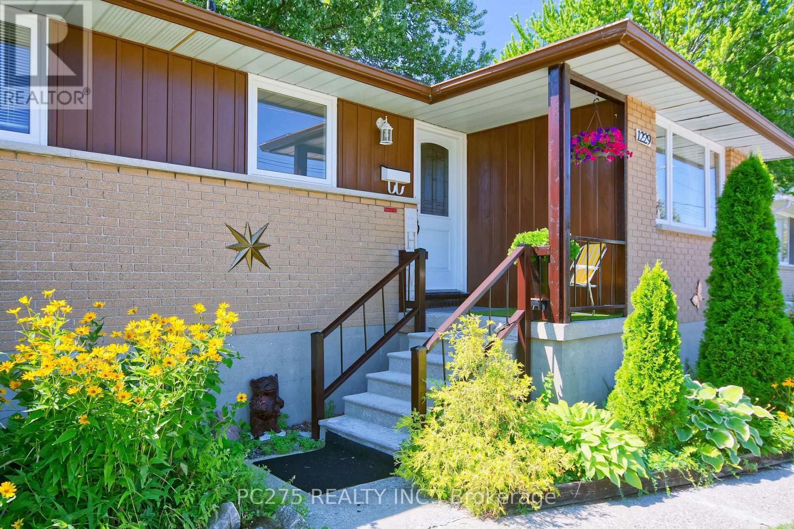 1229 EXMOUTH STREET - Image 4