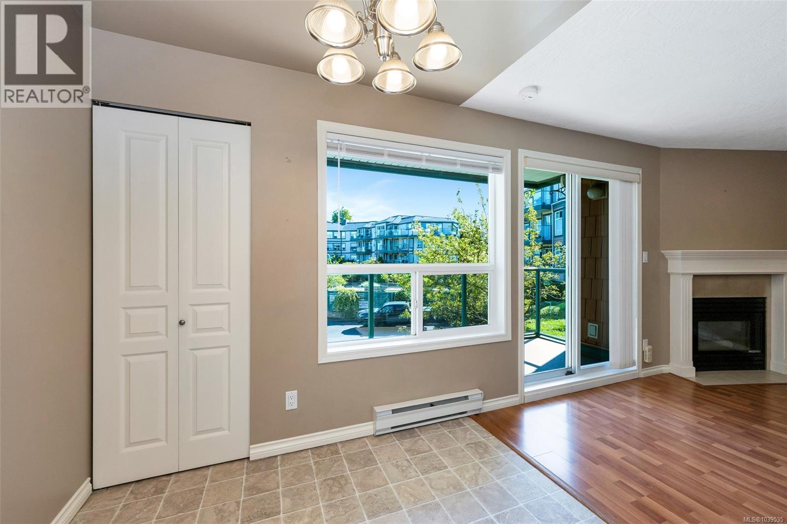 #211 898 Vernon Ave - 19