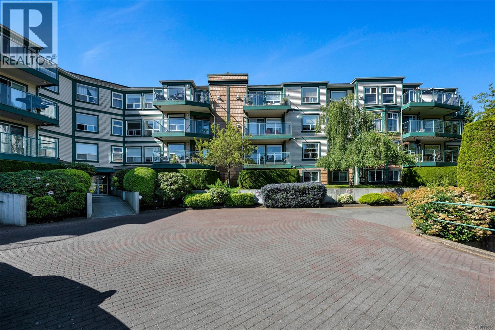#211 898 Vernon Ave - 37
