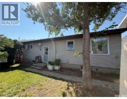 912 Larson Crescent, Eston, SK S0L1A0 Photo 17
