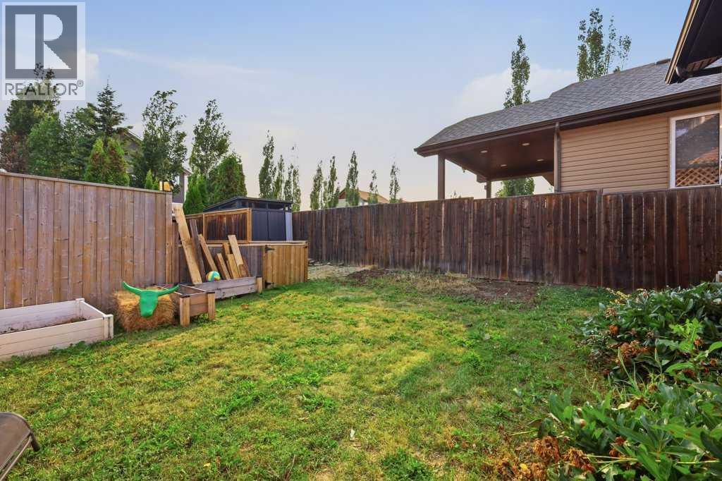 21 Regatta Way - 39