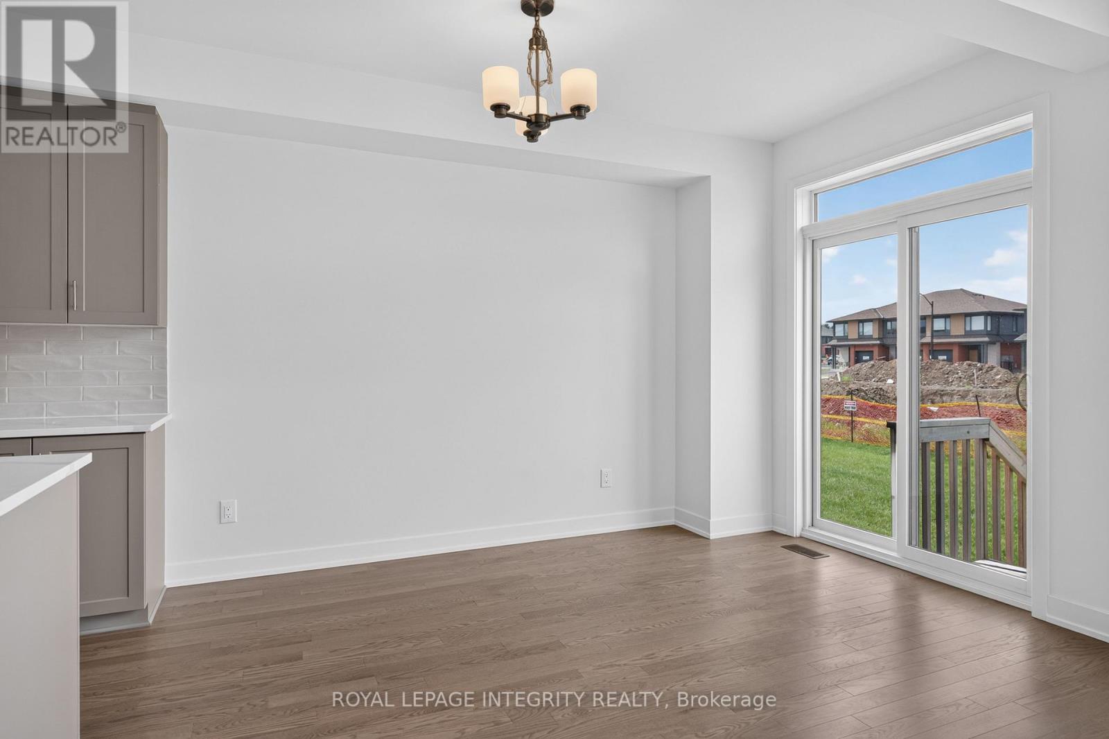 3 Bed, 3 Bath House for Rent in Ottawa – 1132 SPOOR STREET, Ottawa – MLS# X13636162 - Image 15