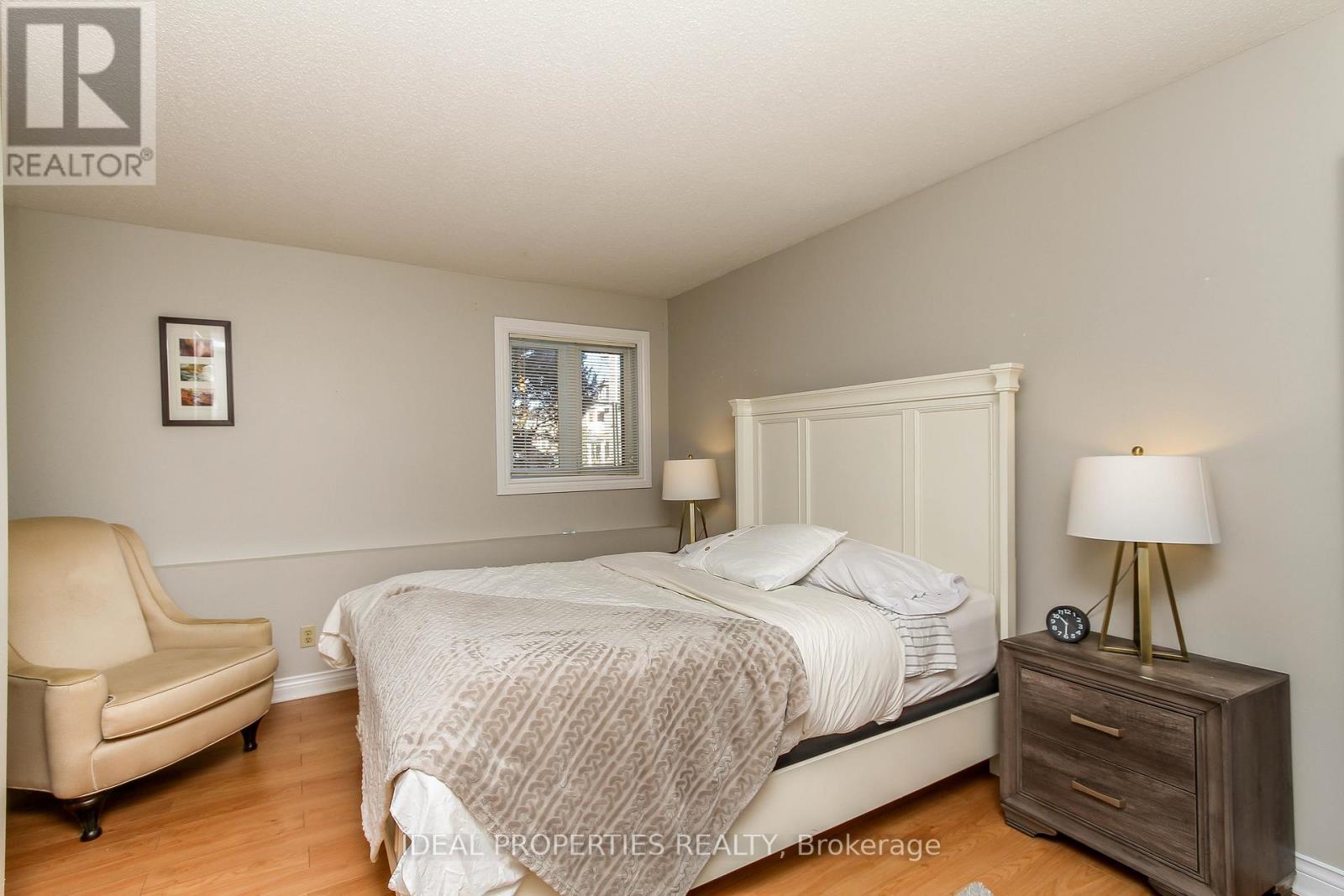 1 Bed, 1 Bath House for Rent in Ottawa – A – 276 CARRUTHERS AVENUE, Ottawa – MLS# X13636230 - Image 14