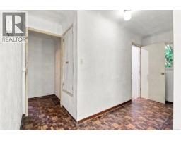 950 Dunn Ave, Saanich, BC V8X2Z4 Photo 30
