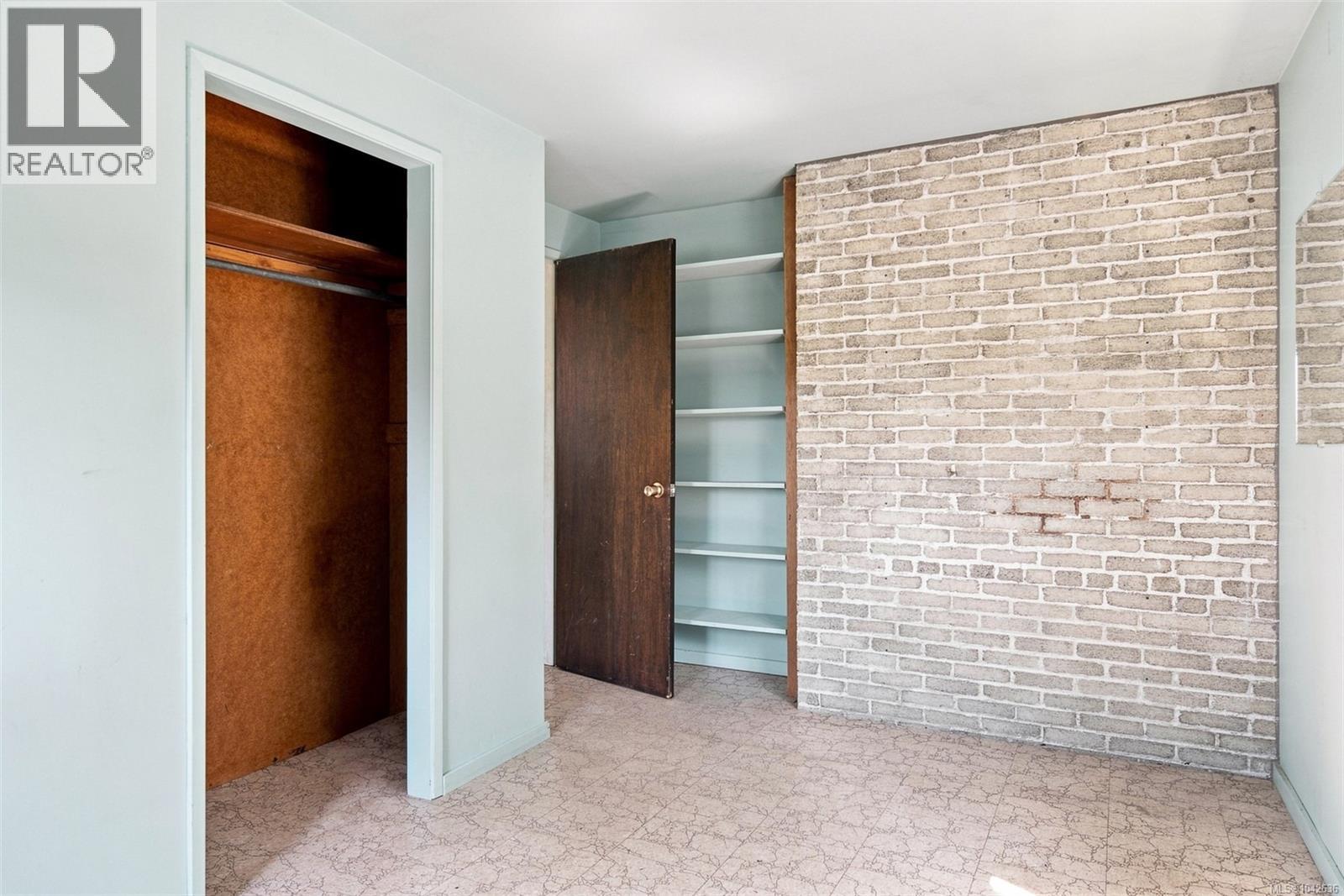 950 Dunn Ave - Image 24