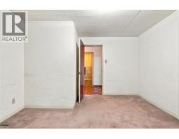950 Dunn Ave, Saanich, BC V8X2Z4 Photo 26