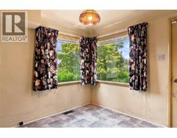 Bedroom - 950 Dunn Ave, Saanich, BC V8X2Z4 Photo 7