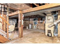 950 Dunn Ave, Saanich, BC V8X2Z4 Photo 29