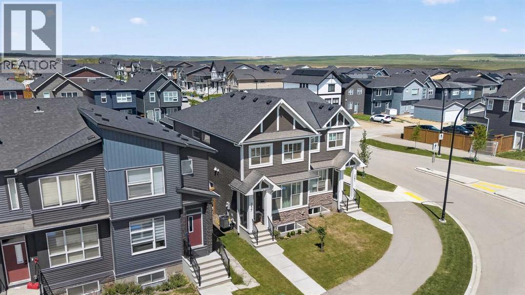 257 Edith Green NW - 2