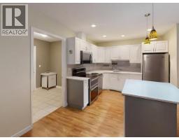 4pc Bathroom - 11-4415 Manson Ave, Powell River, BC V8A0A5 Photo 6