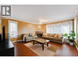 2995 Pinetree Close, Coquitlam, BC V3E2Z5 Photo 11