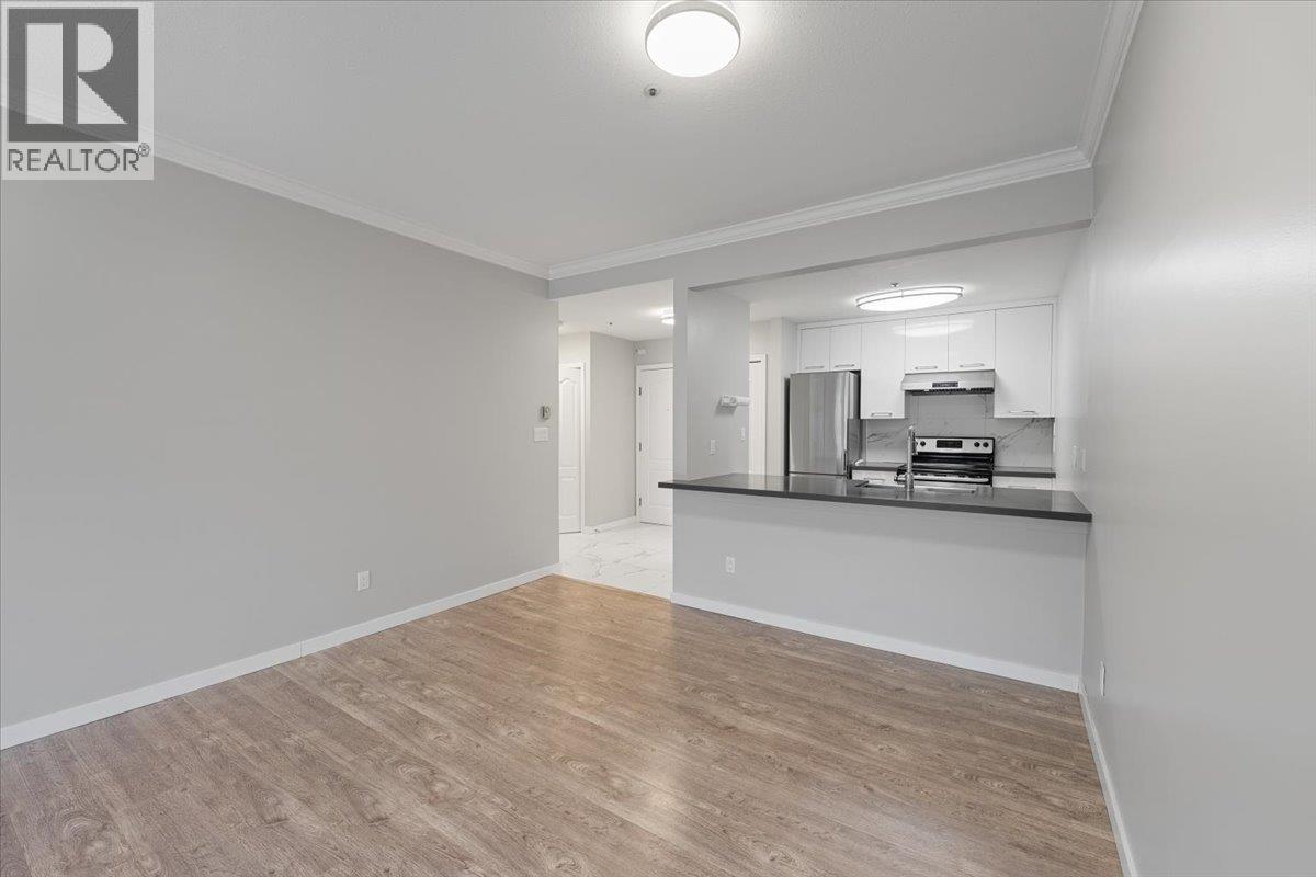 #204-8680 LANSDOWNE Road, Richmond
