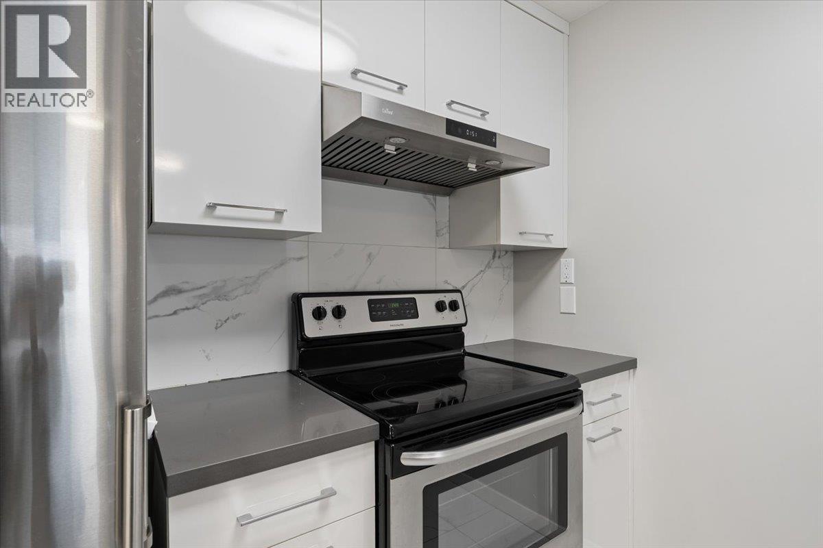 #204-8680 LANSDOWNE Road, Richmond