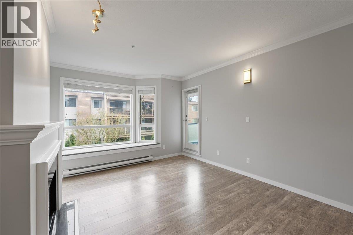 #204-8680 LANSDOWNE Road, Richmond
