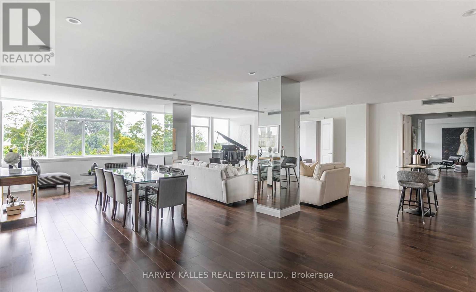 #320 1 BENVENUTO PLACE - Image 4