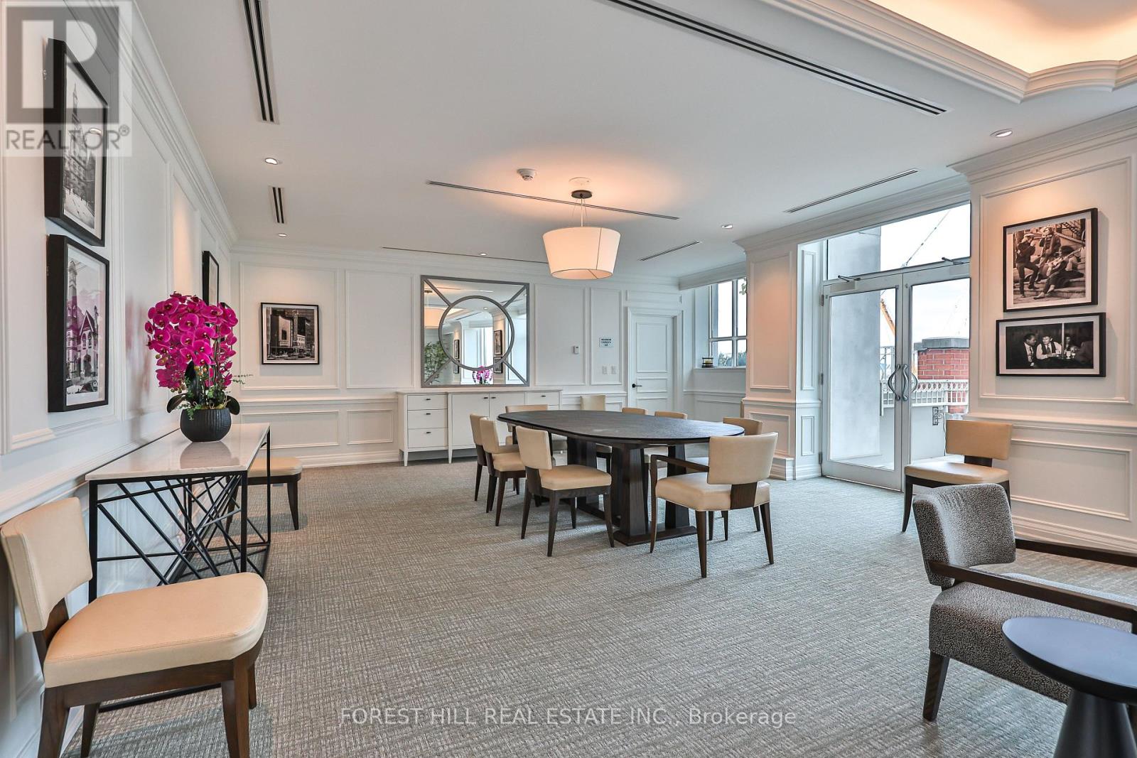 #305 38 AVENUE ROAD - 33