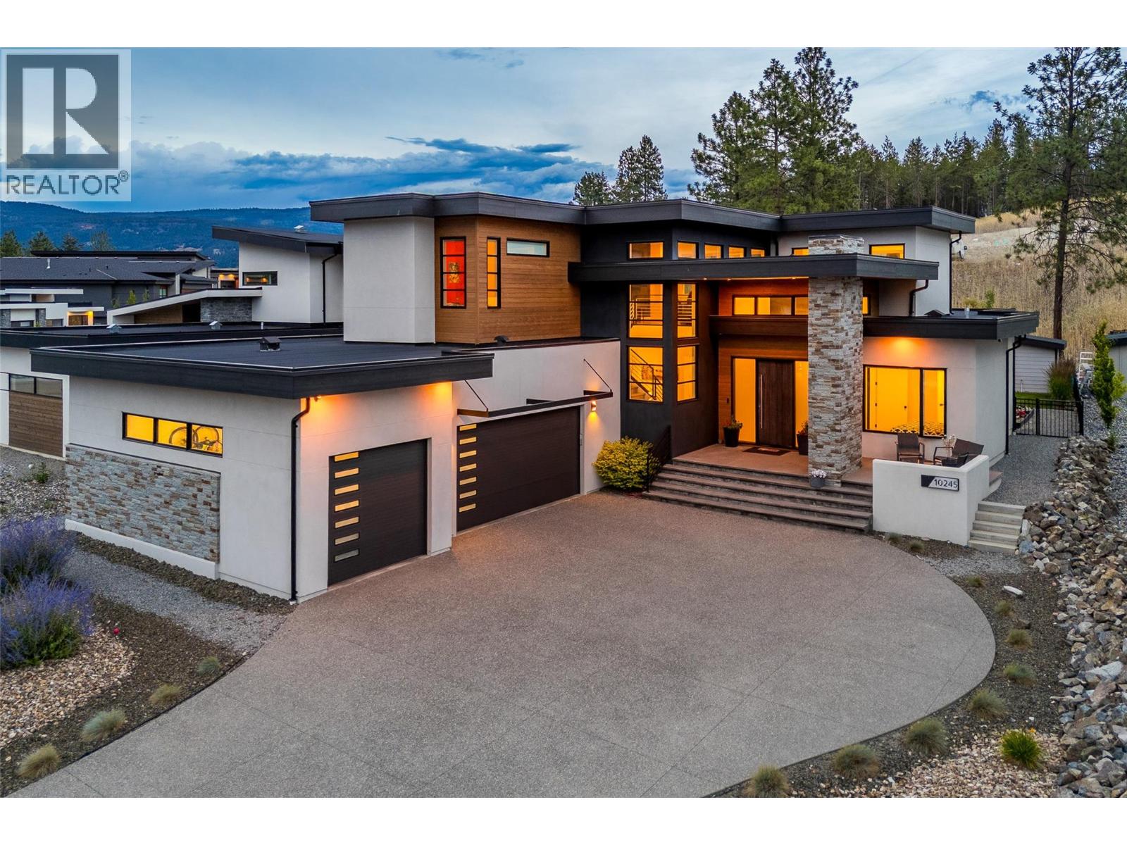 10245 Beacon Hill Drive