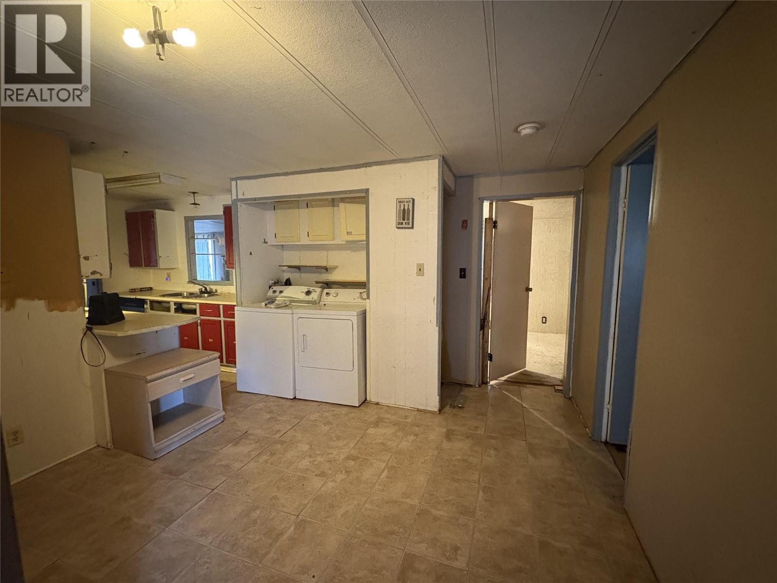 6896 WATSON  E Drive - Image 3