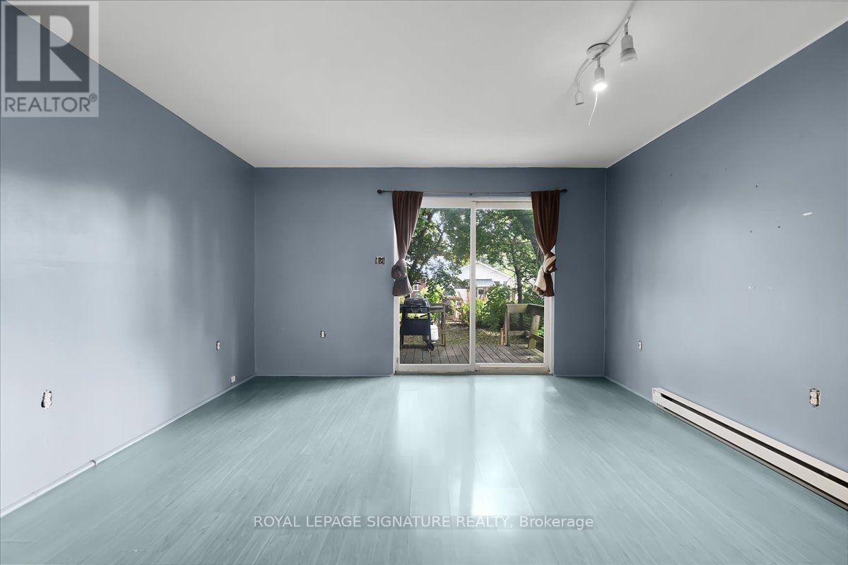 138 GRADWELL DRIVE - 12