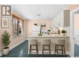 Family room - 138 Gradwell Drive, Toronto, ON M1M2N2 Photo 6