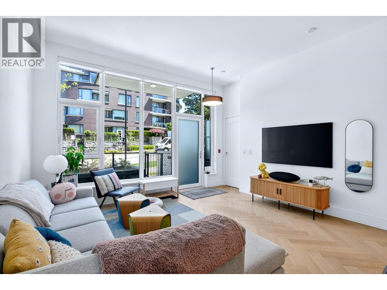 518 W 30TH AVENUE, Vancouver — photo 2